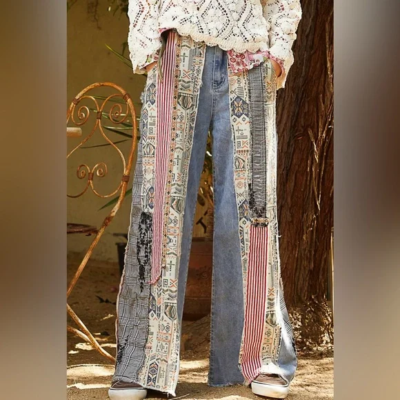 POL Boho Patchwork Wide-Leg Jeans | Multicolor Magic & Relaxed Fit - Picture 5 of 8